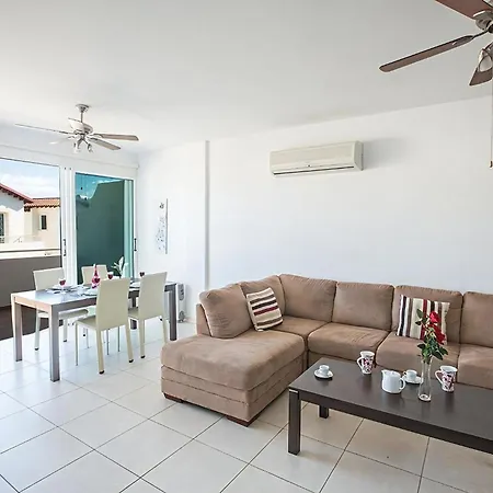 Pernera Dyo - Modern 2 Bedroom Pernera With Communal Pool - Close To Amenities Apartment *