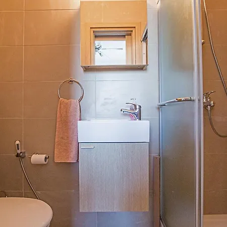 Pernera Dyo - Modern 2 Bedroom Pernera With Communal Pool *